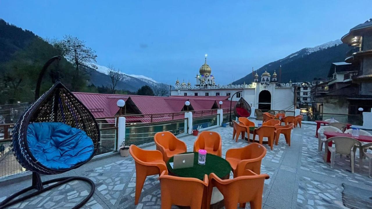 Hotel Hilltop At Mall Road Manali With Open Terrace Exterior photo